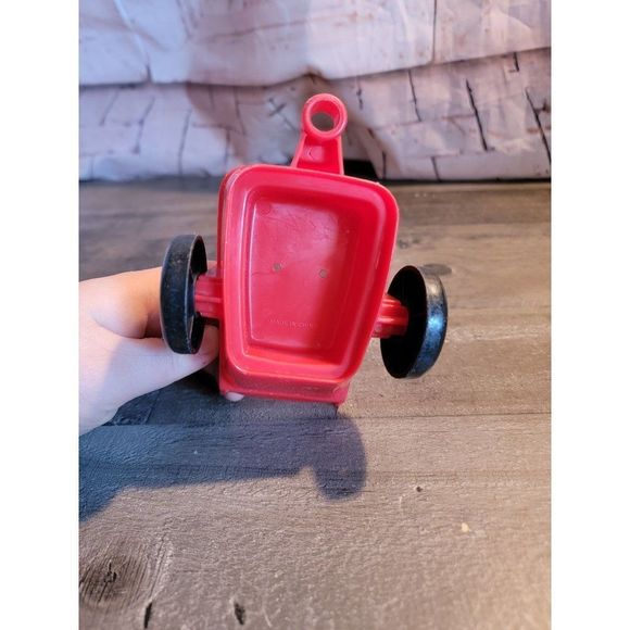Red wagon toy figure plastic - Picture 4 of 6
